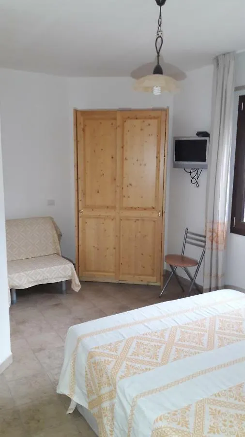 Bed and Breakfast Naracauli Magazzini  2*, Magazzini (Sardinia)